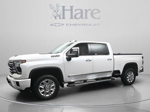 Iridescent Pearl Tricoat 2024 Chevrolet Silverado 3500 High Country