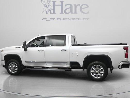 Iridescent Pearl Tricoat 2024 Chevrolet Silverado 3500 High Country