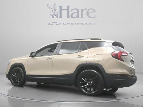 Desert Sand Metallic 2023 GMC Terrain SLE