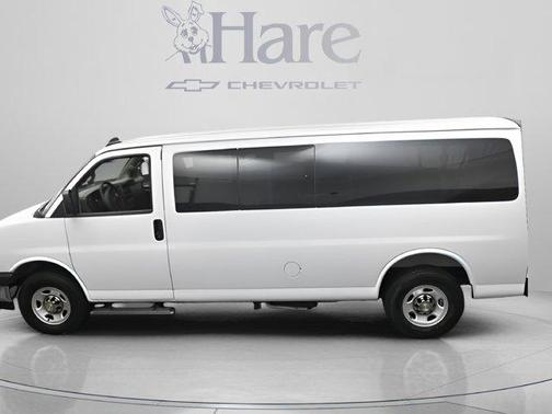 Summit White 2025 Chevrolet Express 3500 LT