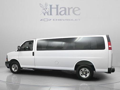 Summit White 2025 Chevrolet Express 3500 LT