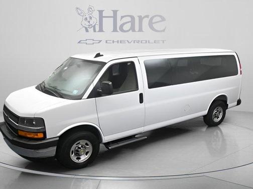 Summit White 2025 Chevrolet Express 3500 LT