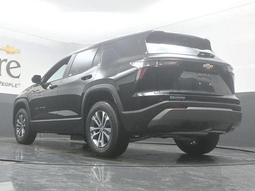 Mosaic Black Metallic 2026 Chevrolet Equinox LT