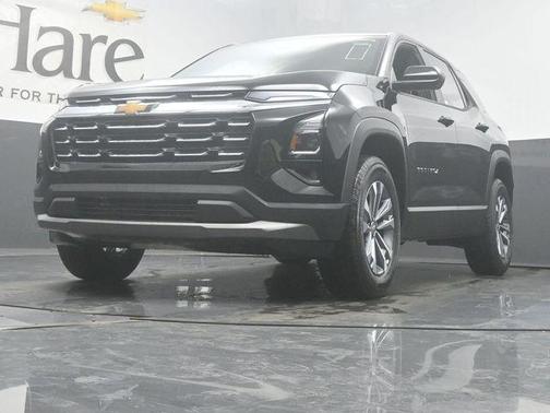 Mosaic Black Metallic 2026 Chevrolet Equinox LT