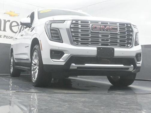 Summit White 2025 GMC Yukon XL Denali
