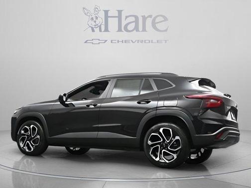 Mosaic Black Metallic 2026 Chevrolet Trax 2RS