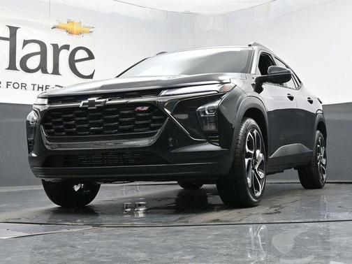 Mosaic Black Metallic 2026 Chevrolet Trax 2RS