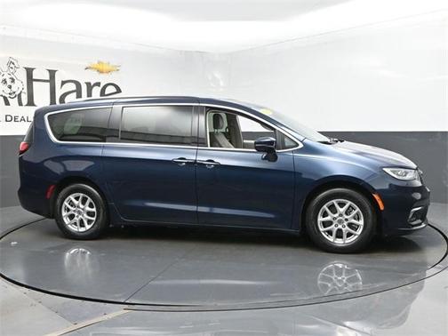 2021 Chrysler Pacifica Touring-L