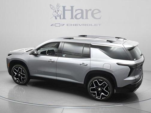 Sterling Gray Metallic 2025 Chevrolet Traverse High Country