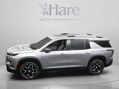 Sterling Gray Metallic 2025 Chevrolet Traverse High Country
