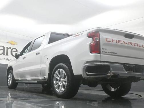 Iridescent Pearl Tricoat 2023 Chevrolet Silverado 1500 LTZ