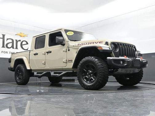 Limited Edition Gobi Clearcoat 2022 Jeep Gladiator Mojave