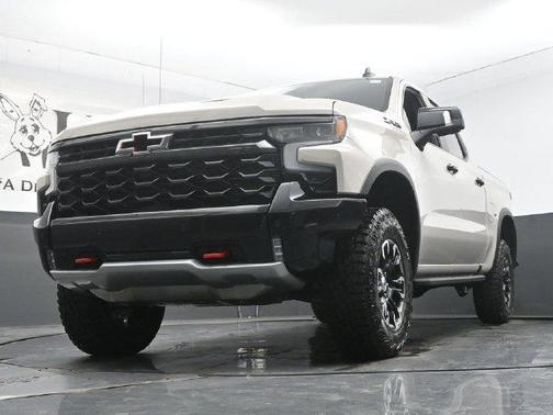 White Sand 2026 Chevrolet Silverado 1500 ZR2