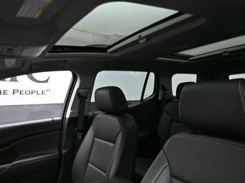 Summit White 2023 GMC Acadia SLT