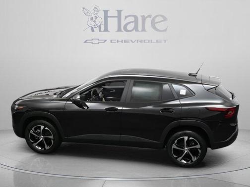 Mosaic Black Metallic 2026 Chevrolet Trax 1RS