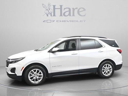 Iridescent Pearl Tricoat 2023 Chevrolet Equinox 1LT