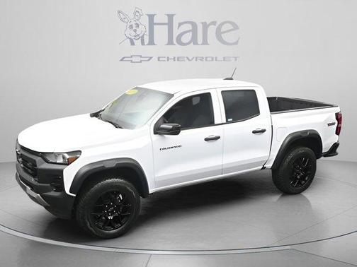 Summit White 2023 Chevrolet Colorado Trail Boss