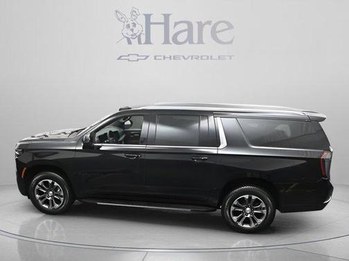 Black 2026 Chevrolet Suburban LT