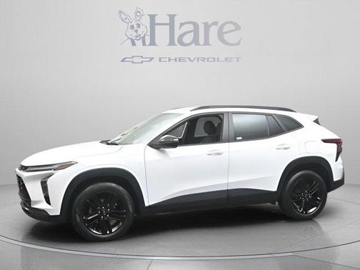 Summit White 2024 Chevrolet Trax ACTIV