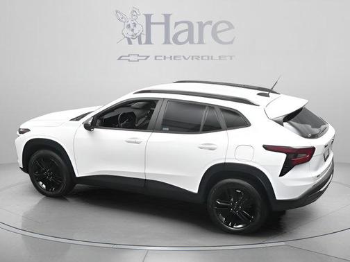Summit White 2024 Chevrolet Trax ACTIV