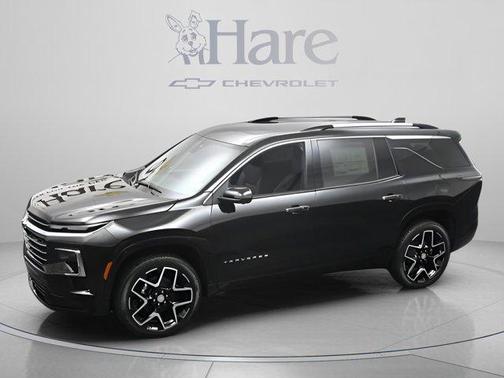 Mosaic Black Metallic 2026 Chevrolet Traverse High Country