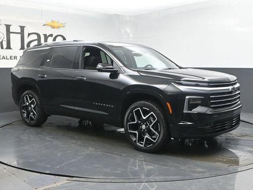 Mosaic Black Metallic 2026 Chevrolet Traverse High Country