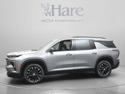 Sterling Gray Metallic 2026 Chevrolet Traverse LT