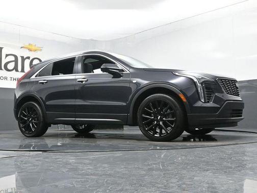 Metallic 2023 Cadillac XT4 Luxury