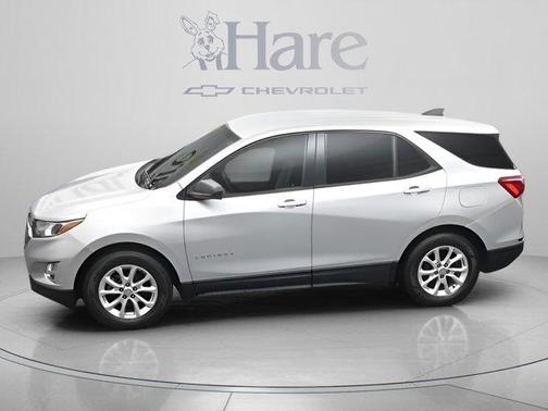 Silver Ice Metallic 2019 Chevrolet Equinox LS
