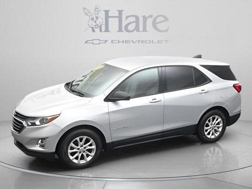 Silver Ice Metallic 2019 Chevrolet Equinox LS