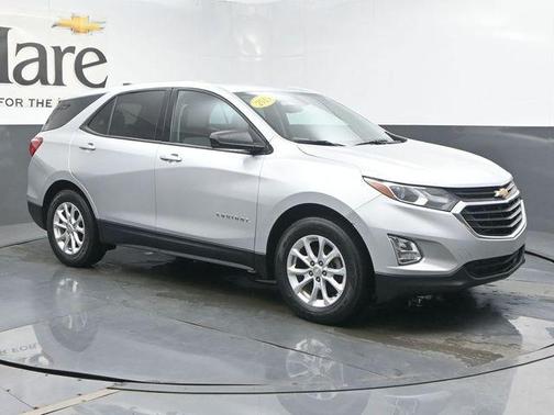 Silver Ice Metallic 2019 Chevrolet Equinox LS