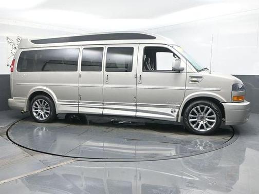 2019 GMC Savana 2500 Work Van