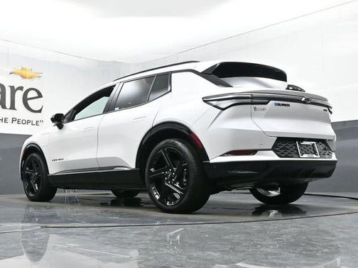 Iridescent Pearl Tricoat 2025 Chevrolet Equinox EV RS