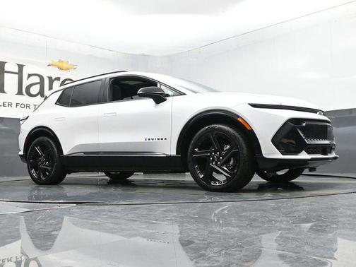 Iridescent Pearl Tricoat 2025 Chevrolet Equinox EV RS