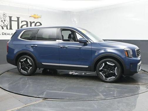 Midnight Black 2025 Kia Telluride S