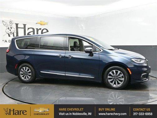 2023 Chrysler Pacifica Hybrid Limited
