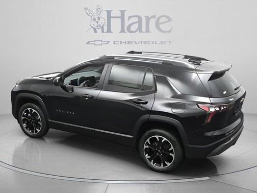 Mosaic Black Metallic 2026 Chevrolet Equinox LT