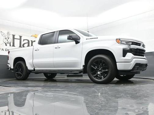 Summit White 2026 Chevrolet Silverado 1500 RST