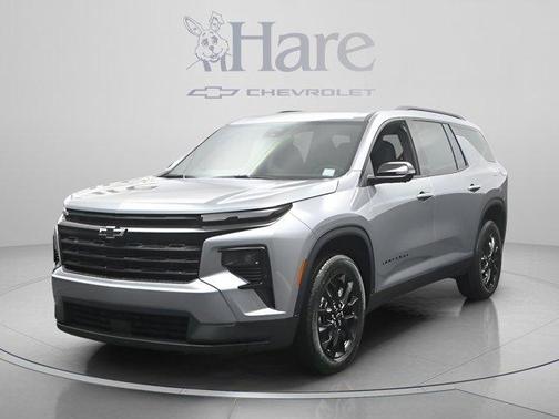 Sterling Gray Metallic 2026 Chevrolet Traverse LT