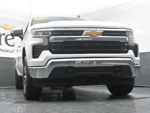 Summit White 2024 Chevrolet Silverado 1500 LT