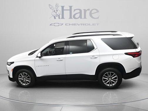 Summit White 2023 Chevrolet Traverse LT Cloth