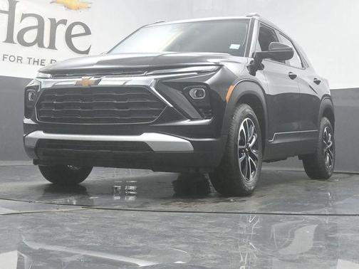 Mosaic Black Metallic 2026 Chevrolet Trailblazer LT