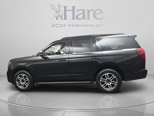 Black Metallic 2025 Ford Expedition Active