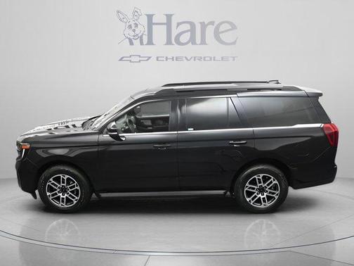 Black Metallic 2025 Ford Expedition Active