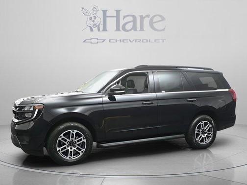 Black Metallic 2025 Ford Expedition Active