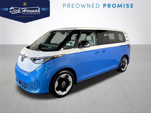 Cabana Blue Metallic - Candy White 2025 Volkswagen ID. Buzz Pro S Plus