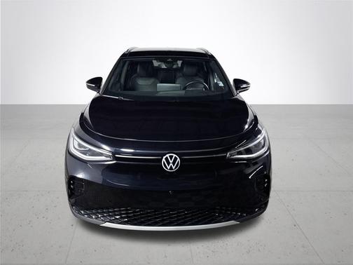 Deep Black Pearl Effect 2023 Volkswagen ID.4 Pro S Plus