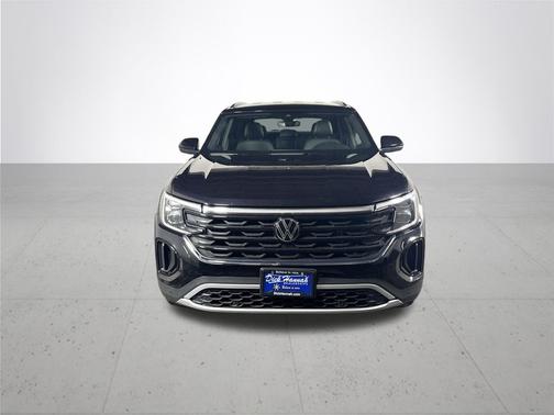 2024 Volkswagen Atlas Cross Sport 2.0T SE w/ Technology