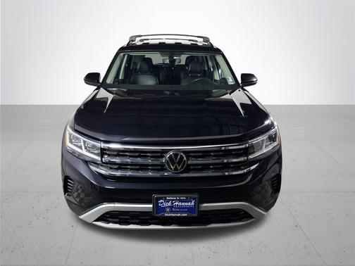 Deep Black Pearl Effect 2023 Volkswagen Atlas 2.0T SE