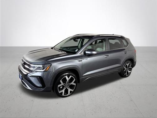 Platinum Gray Metallic 2023 Volkswagen Taos 1.5T SEL